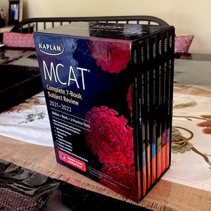 KAPLAN MCAT Complete 7-Book Subject Review 2021-2022